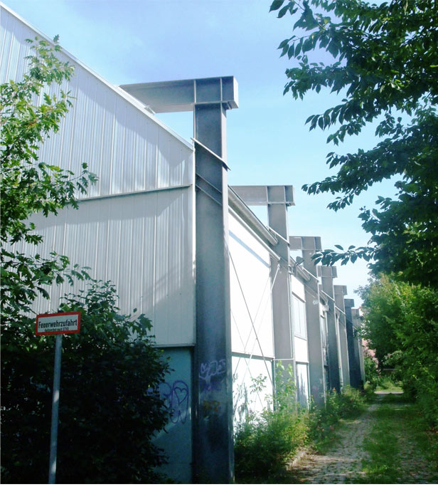 Sporthalle Teltow Seitenansicht